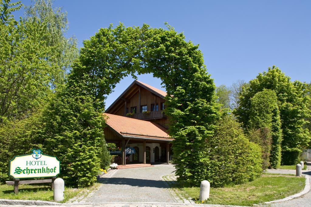 Hotel Schrenkhof Унтерахинг Екстериор снимка